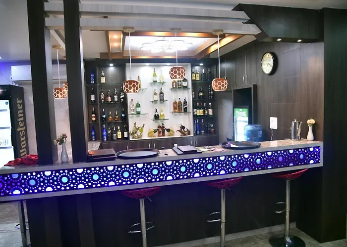 Hotel Marinha Airport